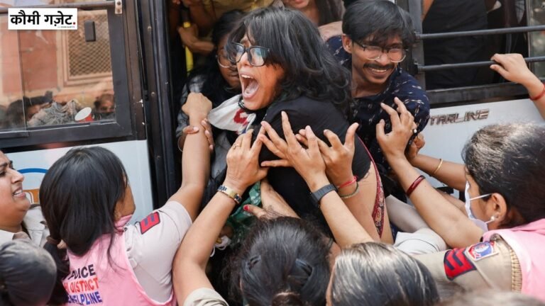दिल्ली में चुनाव आयुक्त के इस्तीफे की मांग से जुड़े प्रदर्शन से पहले पुलिस ने एक हजार से अधिक लोगों को हिरासत में लिया